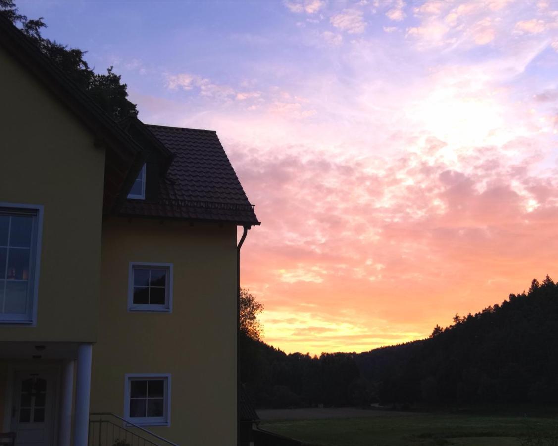 Ferienhaus Am Bach Mit Grossem Garten Deuerling Extérieur photo